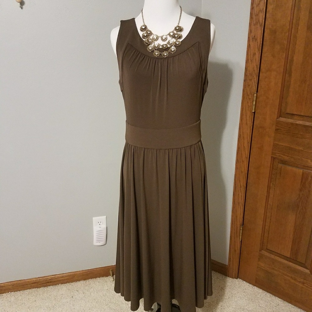 Max and Cleo Brown Dress